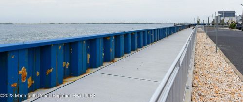 30 Waterwitch Ave, Monmouth Hills NJ  07732-1439 exterior