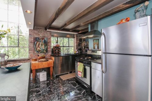 1225 6 St, Philadelphia PA 19147-4828 exterior