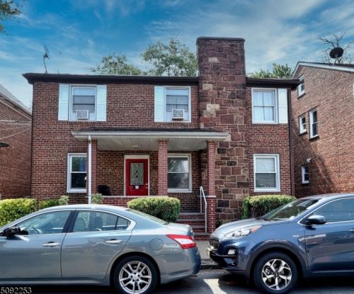 206 Brookside Ave, Irvington, NJ 07111-2618