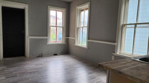 2452 21 St, Milwaukee WI 53206-1557 exterior