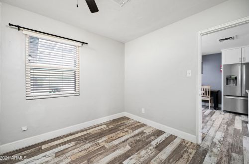 1826 43rd St, Phoenix AZ 85050-8770 exterior