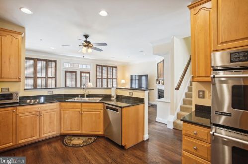 321 Fayette St, Alexandria VA 22314-2434 exterior