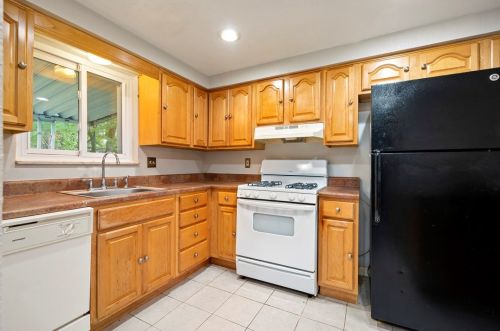 349 Anthon Dr, Pittsburgh PA 15235-3911 exterior