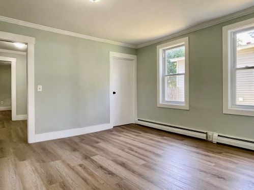 9 Washington St, Concord NH 03301-4172 exterior