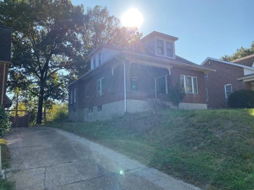 7324 Wellington Ave, Saint Louis MO 63130-1724 exterior