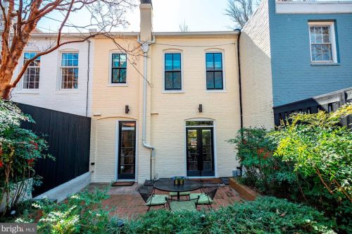 3027 Cambridge Pl, Washington DC 20007-2914 exterior