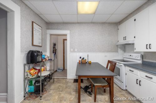 601 Leonard St, Grand Rapids MI 49503-1135 exterior