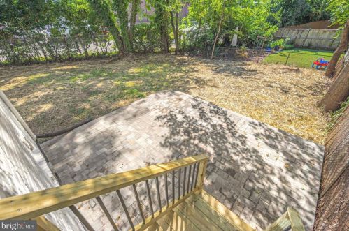 6106 Kings Hwy, Alexandria VA 22303-2416 exterior