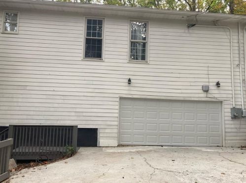 2933 Margaret Mitchell Ct, Atlanta GA 30327-1614 exterior