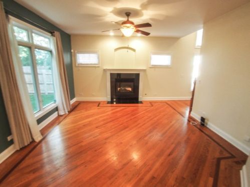 191 Mayo Ct, Elmhurst IL  60126-5158 exterior