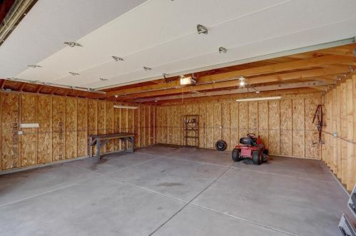 4870 82, Milwaukee WI 53220-4219 exterior