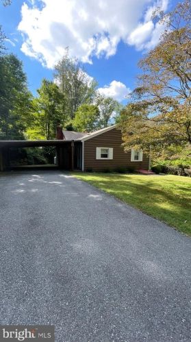 4825 Bonnie Branch Rd, Ellicott MD  21043-6811 exterior