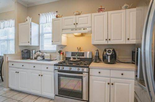 10118 Arbor Run Dr, Tampa FL 33647-2955 exterior