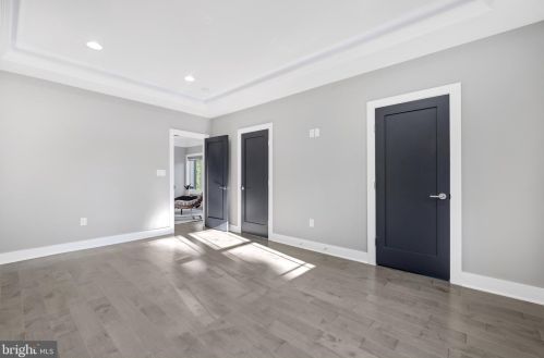 1864 Kirby Rd, Mc Lean VA 22101-5326 exterior