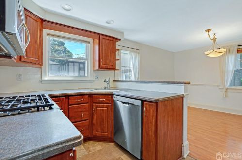 150 Newman St, Metuchen NJ exterior