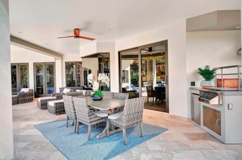 606 Binnacle Dr, Naples FL 34103-2725 exterior