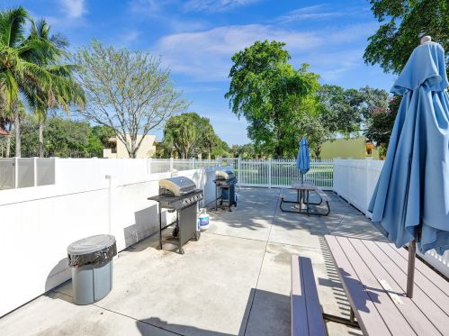 872 9th Street Cir, Boca Raton FL  33486-5222 exterior