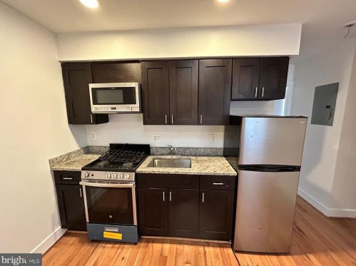 58 Galveston Pl, Washington DC 20032-2049 exterior