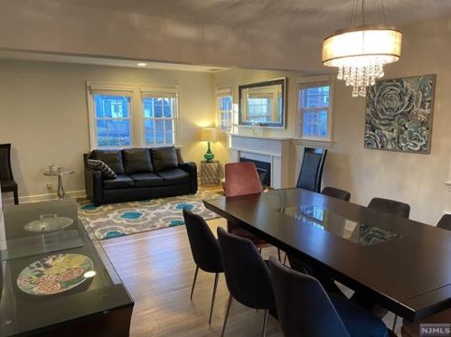 939 Darien Ter, Teaneck, NJ 07666-5505