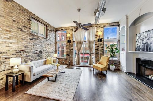 1452 Fullerton Ave, Chicago, IL 60614-2031