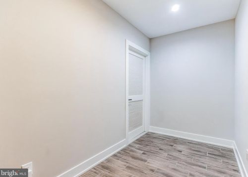 220 Fountain St, Philadelphia PA  19128-4508 exterior