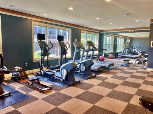 1 Wayland Ave, Providence RI  02906-4566 exterior