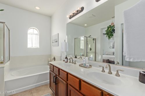 5310 Chisum Trl, Phoenix AZ  85083-6356 exterior