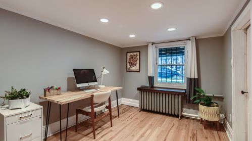 4209 Bernard St, Chicago IL 60618-1103 exterior