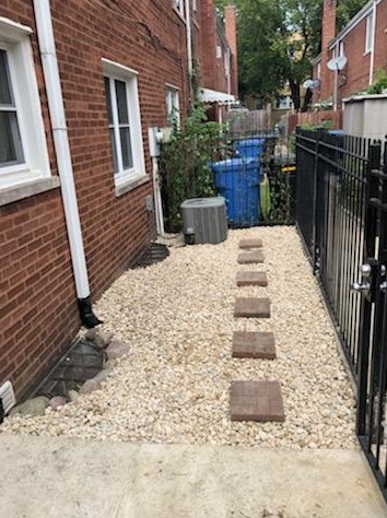 3941 Ainslie St, Chicago IL 60625-3882 exterior