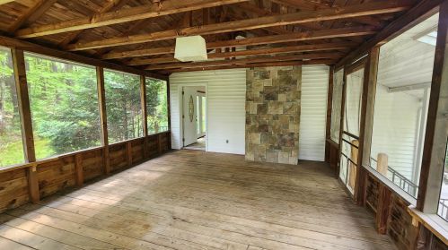 42 Hoit Rd, Concord NH  03301-1803 exterior