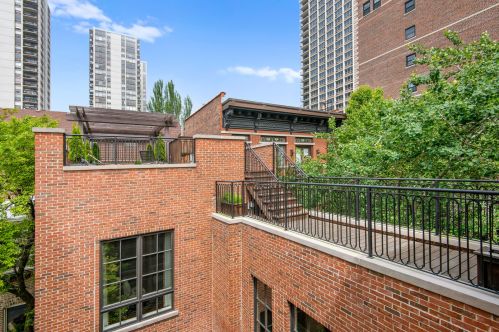 1358 Dearborn St, Chicago IL 60827-2510 exterior