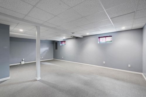 6127 Erb Rd, Saint Louis MO 63129-4505 exterior