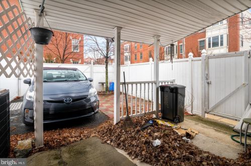 735 13th St, Philadelphia PA  19147-1839 exterior