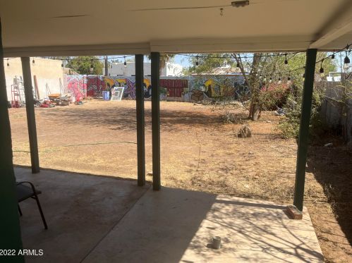 2317 Brill St, Phoenix AZ 85009-3123 exterior