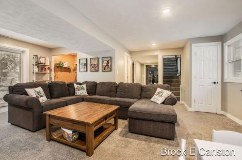 3566 Brooks Rd, Meskegon MI 49444-7740 exterior