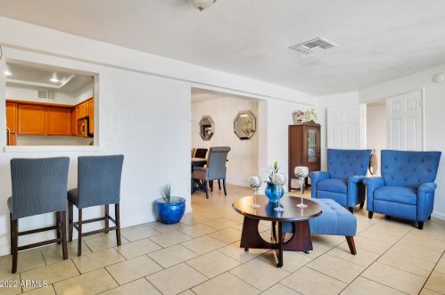 2118 Campbell Ave, Phoenix AZ 85015-3827 exterior