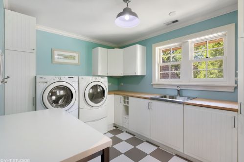 6852 Tonty Ave, Chicago IL 60646-1338 exterior