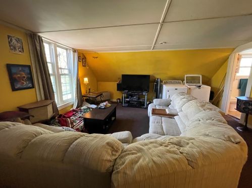 230 King St, Concord NH 03303-2112 exterior