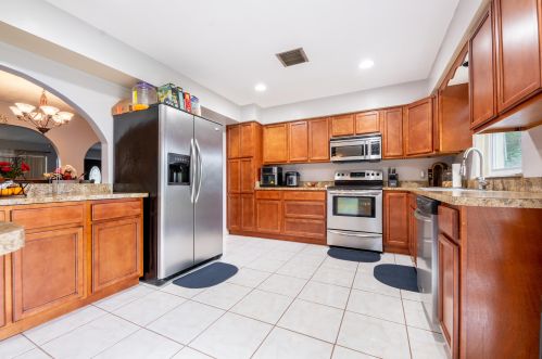 6003 Spruce Dr, Fort Pierce FL exterior