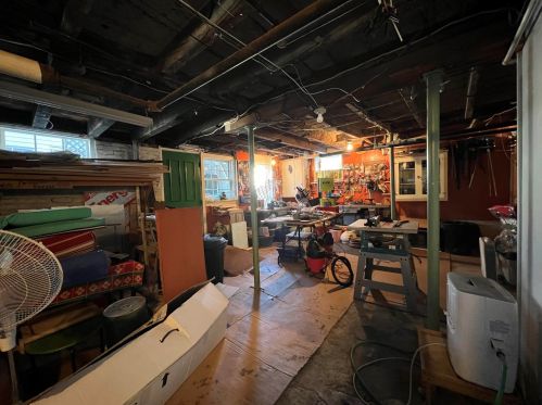 22 South St, Concord NH 03301-2664 exterior