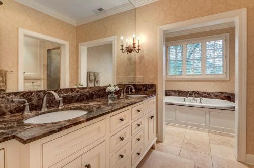 4620 Angelo Dr, Atlanta GA 30319-1045 exterior