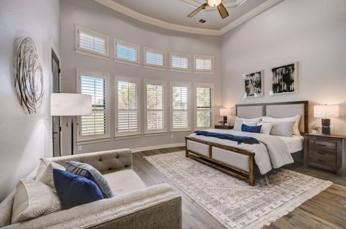 11513 Firethorn Ct, Austin TX 78732-2231 exterior