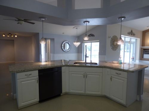 474 Carter Ave, Fort Pierce FL 34983-2999 exterior