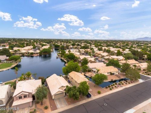 237 Crosscreek Dr, Chandler, AZ 85225-5425