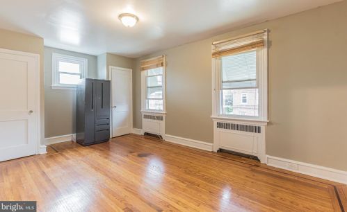 826 Knorr St, Philadelphia PA  19111-4826 exterior