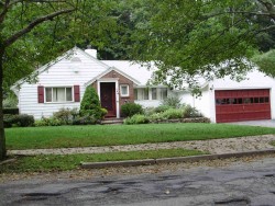 149 Allen Ave, Newton, MA 02468-1734