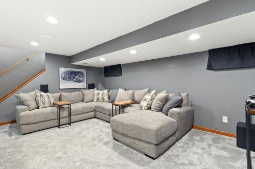 2403 81, Milwaukee WI 53213-1012 exterior