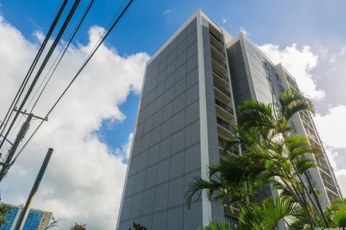 725 Piikoi St, Honolulu HI  96814-2979 exterior