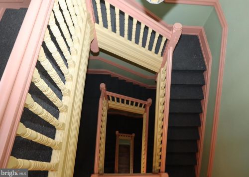 1919 Green St, Philadelphia PA 19130-3177 exterior