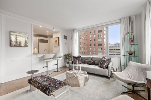 1 Charles St, Boston, MA